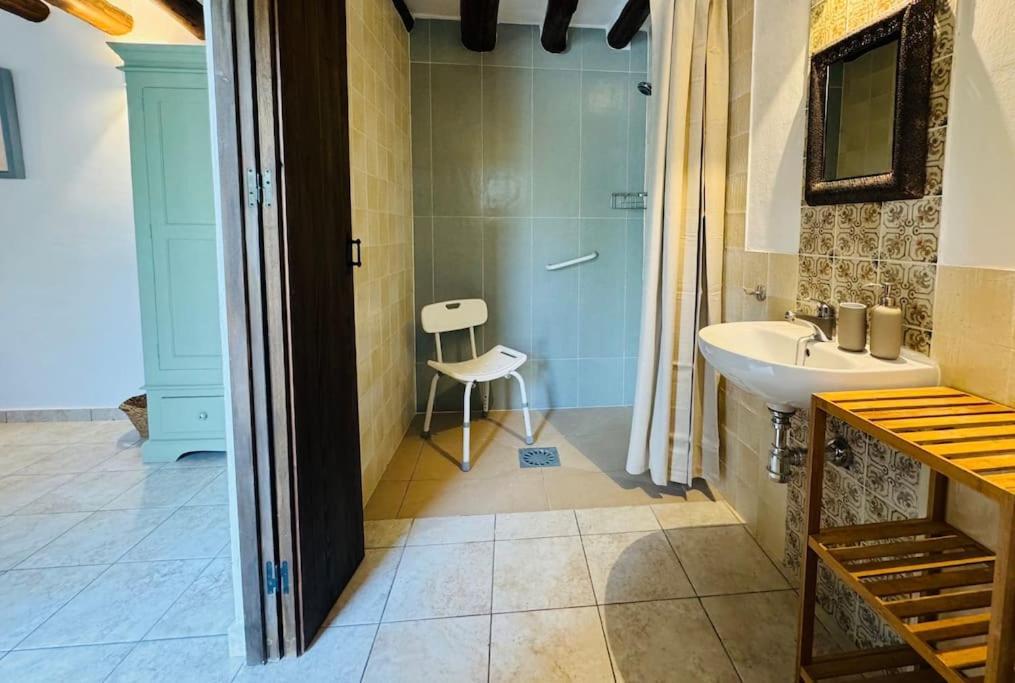 オルヒバ Almond Hill Houseヴィラ エクステリア 写真
