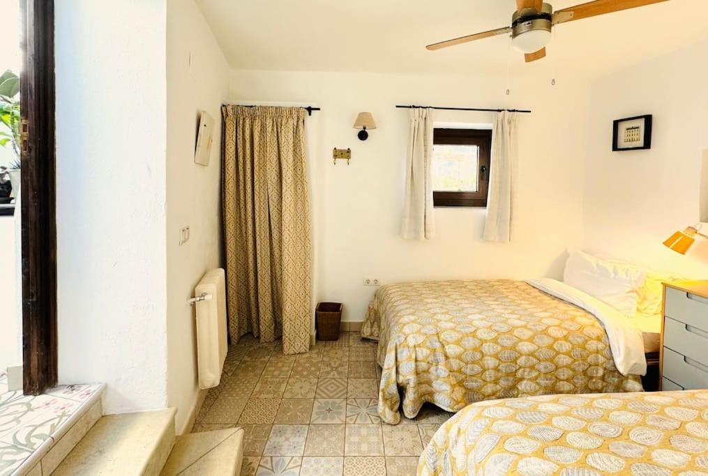オルヒバ Almond Hill Houseヴィラ エクステリア 写真